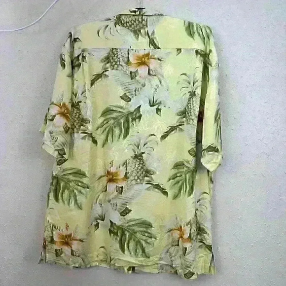 Tommy Bahama floral Hawaiian mens shirt sz L MC2 - Picture 8 of 9